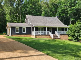 12929 N Country Dr, Northport, AL 35475