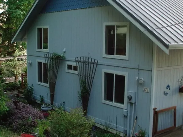271 E Shoreline Lane, Shelton, WA 98584