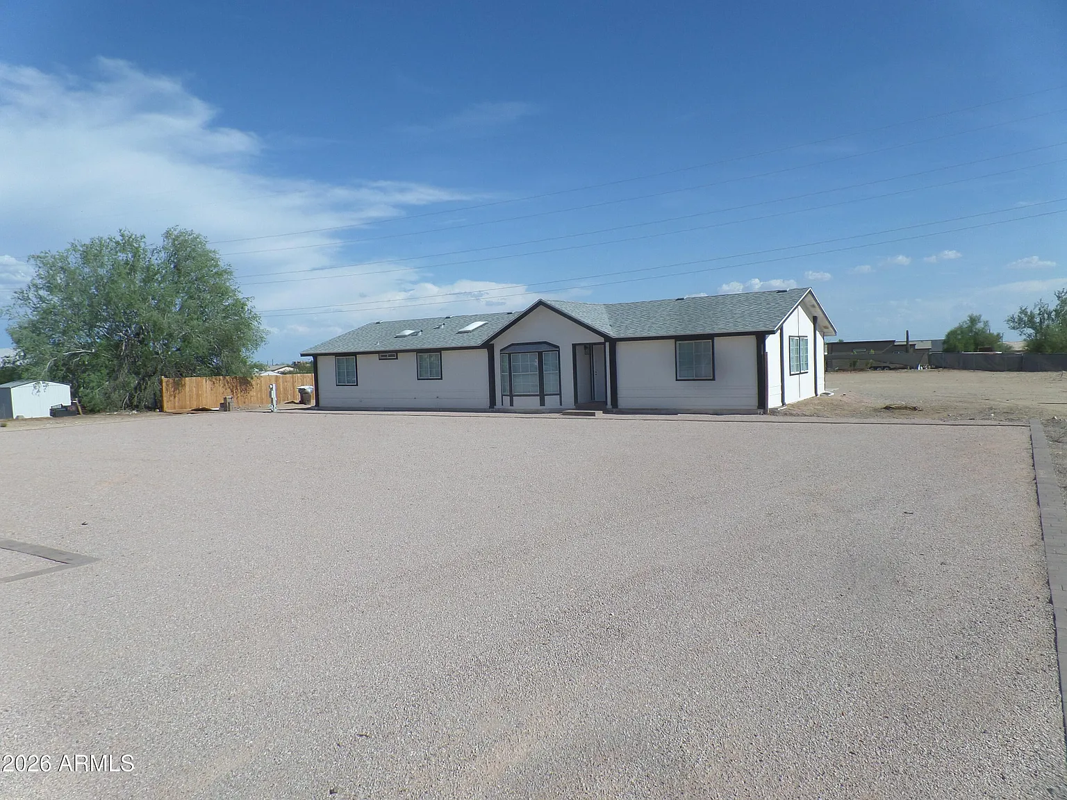3 bed, 2.0 bath, 1728 sqft, $2,200 — Photo 2
