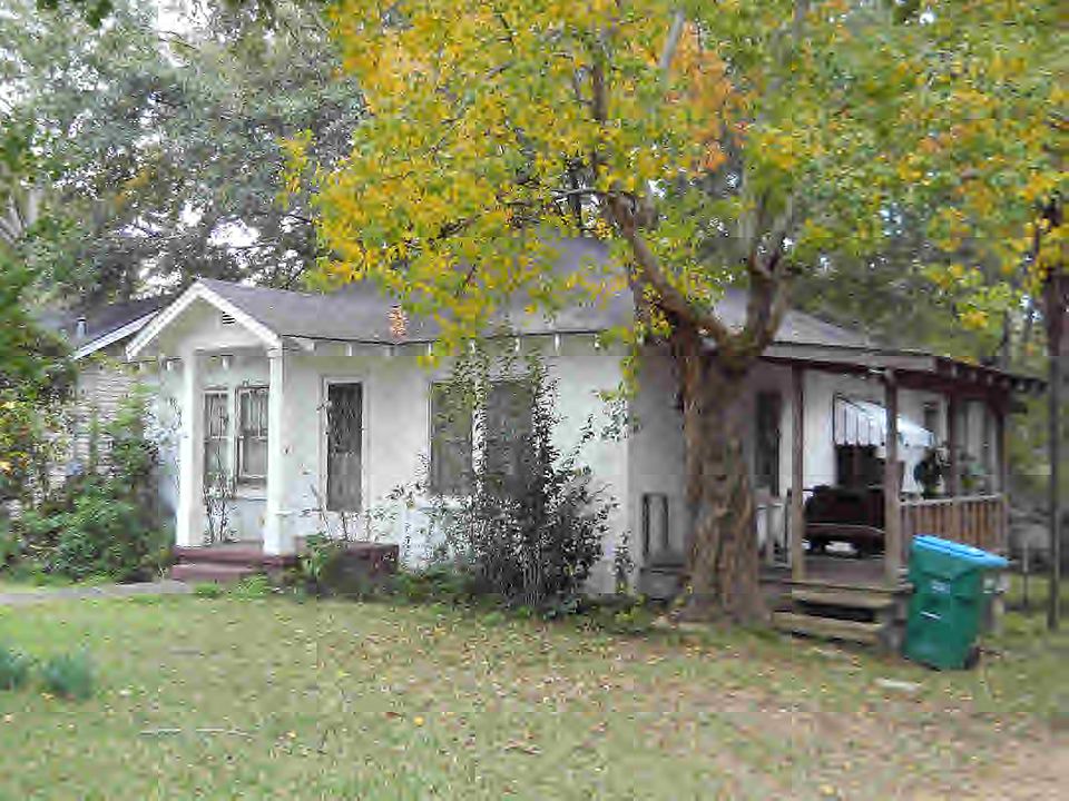 2nd image of 705 W Chickasaw St