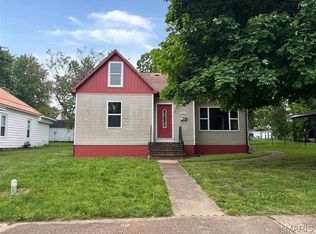 303 W 8th St, Salem, MO 65560