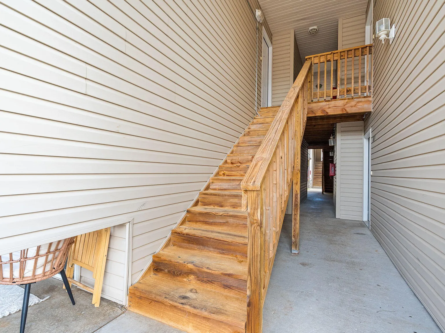 2 bed, 975 sqft, $1,095 — Photo 3