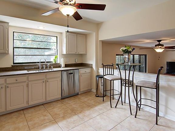 5th image of 4028 Dellbrook Dr
