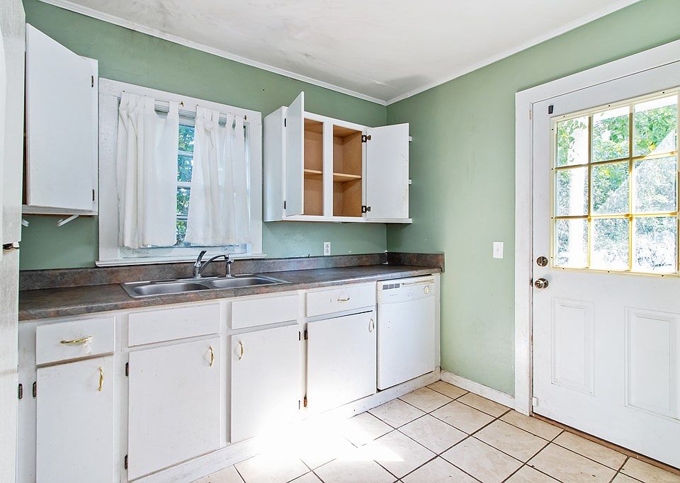 1313 Petty St, Dothan, AL 36301 Zillow