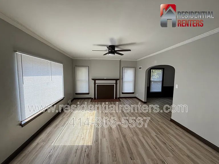 3914 W Hampton Ave #SFH — Photo 3