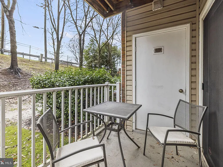 7011 Falls Reach Dr #103 — Photo 28