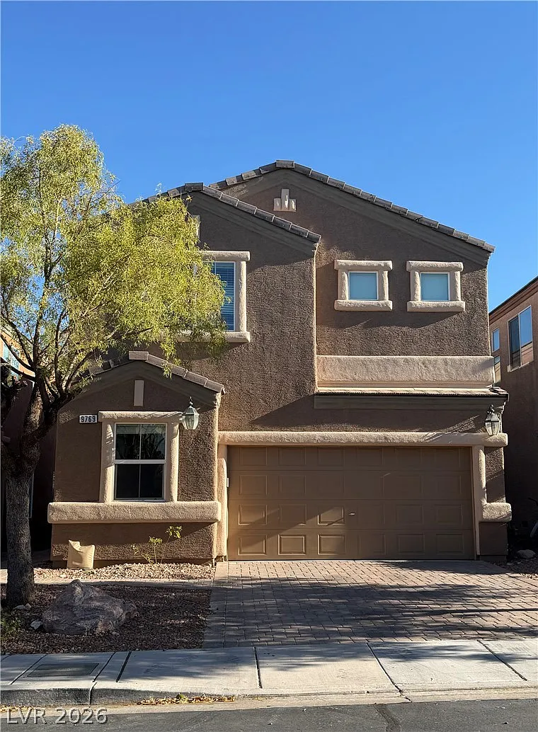 3 bed, 2.5 bath, 1792 sqft, $2,250 — Photo 1