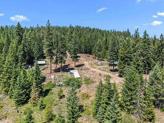 3rd image of 1022 Spring Hill Rd