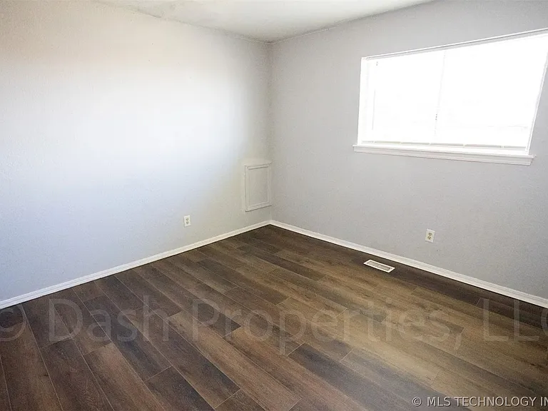 5104 S 75th East Ave — Photo 36
