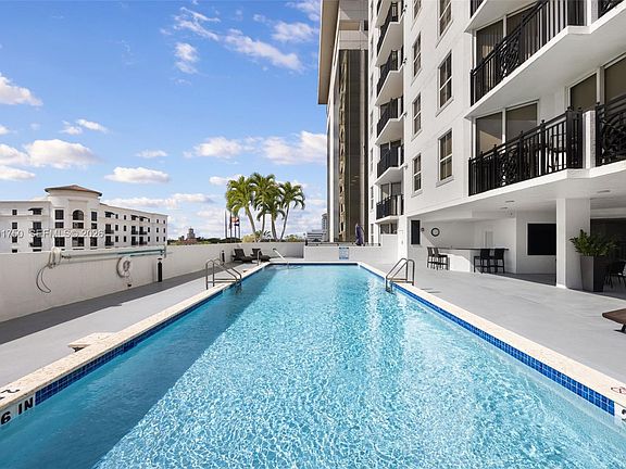 5th image of 357 Almeria Ave APT 1507
