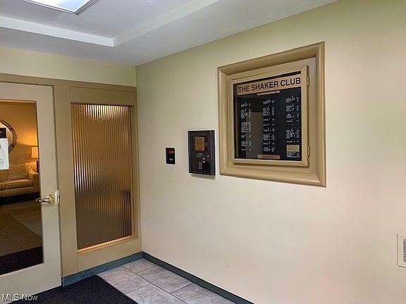 4th image of 19101 Van Aken Blvd APT 318