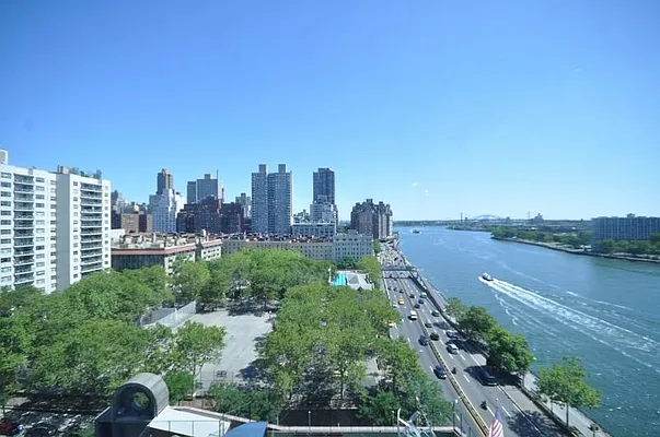 Rented by Keller Williams NYC | media 49