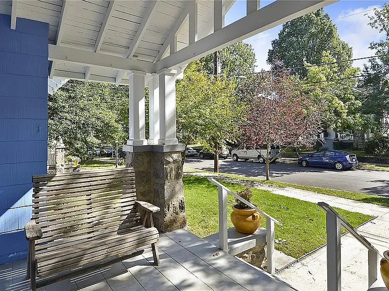 3813 Yuma St NW — Photo 2