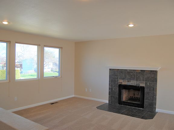 2nd image of 5003 Chukar Dr