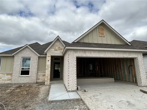1338 Kingsgate Dr, Bryan, TX 77807