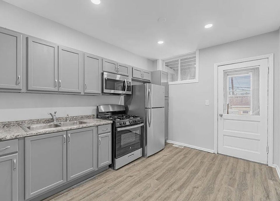 1st image of 3408 W Carroll Ave #2W