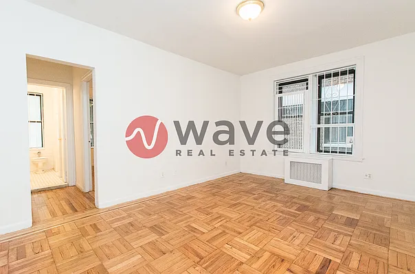 Rented by Wave Real Estate Group | media 16
