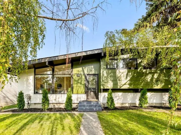 9716 W 2nd St SE, Calgary, AB T2J 0W2