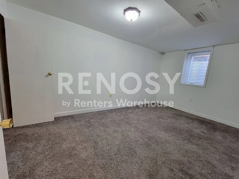 875 Agate St — Photo 13