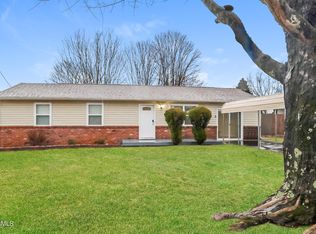 1124 Roswell Rd, Knoxville, TN 37923