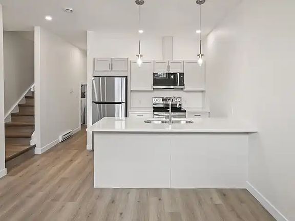 2nd image of 267 Devon Ave #1A
