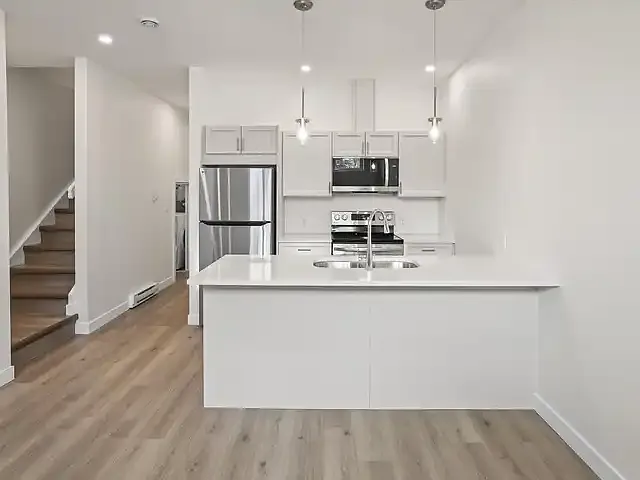 Building Photo - 267 Devon Ave #1A