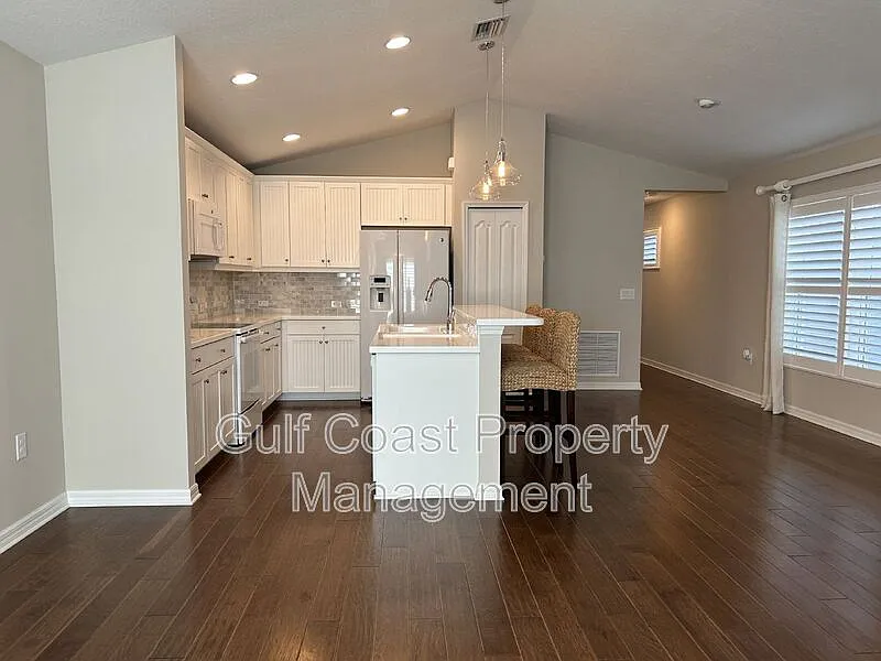 2 bed, 2.0 bath, 1255 sqft, $2,250 — Photo 3
