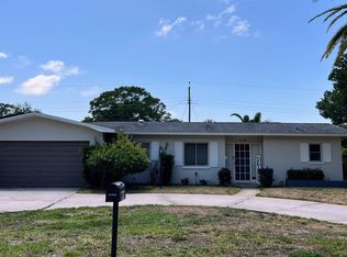 1126 Woodcrest Ave, Clearwater, FL 33756