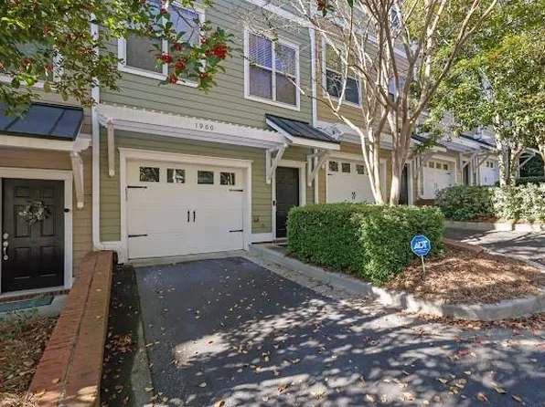 1960 Sterling Oaks Cir, Atlanta, GA 30319