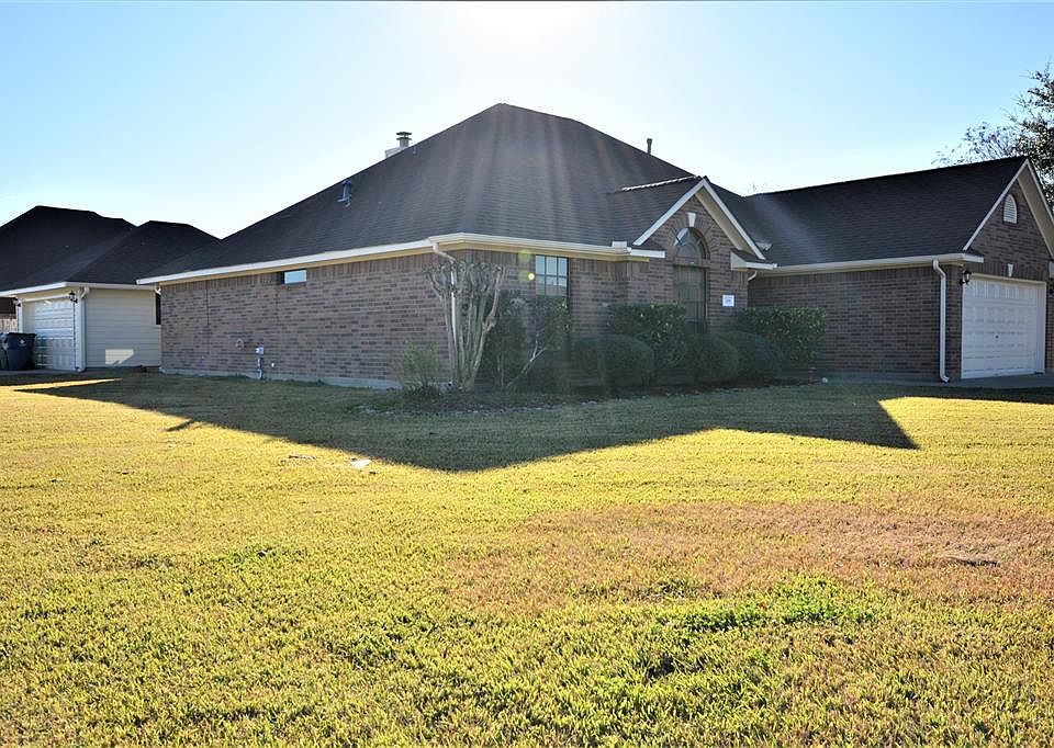 1st image of 101 Warbler Ct