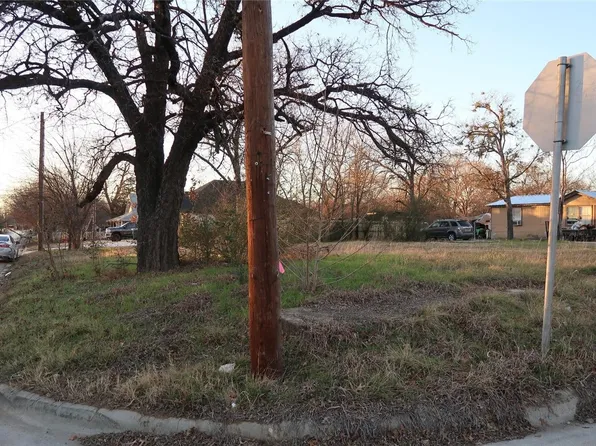 503 N Morris St, Gainesville, TX 76240