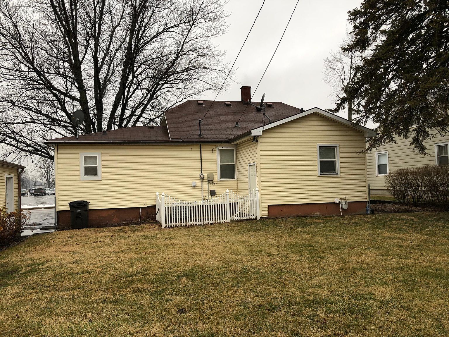 1422 Leesburg Rd, Fort Wayne, IN 46808 Zillow