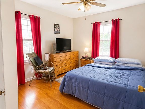 5th image of 1537 Corum Dr