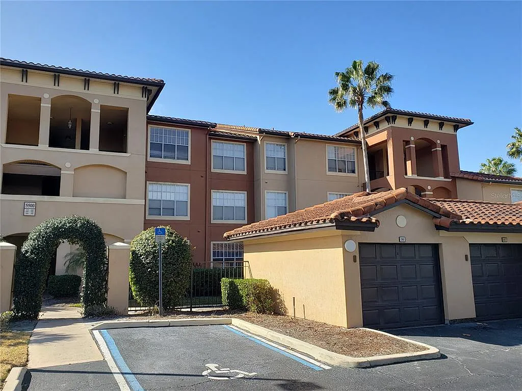 1 bed, 1.0 bath, 709 sqft, $1,250 — Photo 1