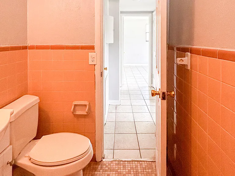 1130 Woodruff Ave #2 — Photo 13