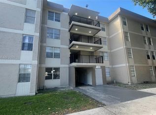 1805 W 56th St APT 113, Hialeah, FL 33012
