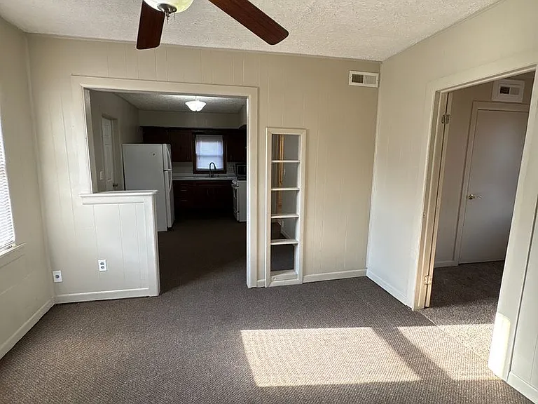2503 N Adams St — Photo 4