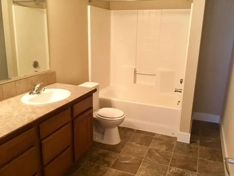 9846 W Rosecroft Ct — Photo 13