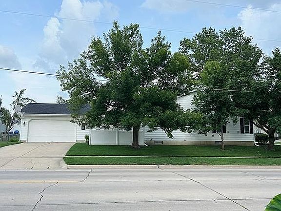 West side view of 3100 25th