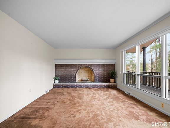 4th image of 24 Rose Haven Road