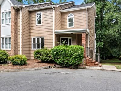 4532 Fernhaven Cir, Winston Salem, NC, 27104