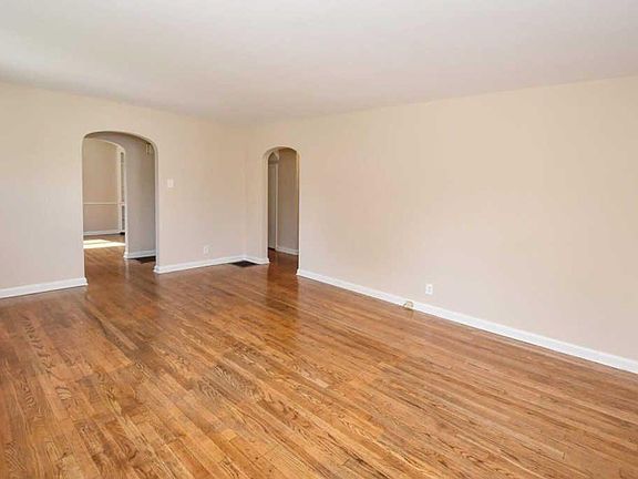 4th image of 3860 Odin Ave
