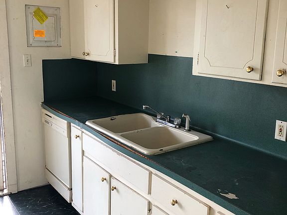 5th image of 2751 Mimosa Ave