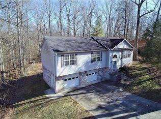 253 Cedarland Dr, Thomasville, NC 27360