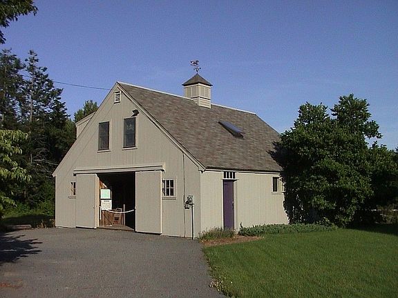 4 stall barn