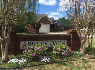 10 Madison Ln, Decatur, AL 35603