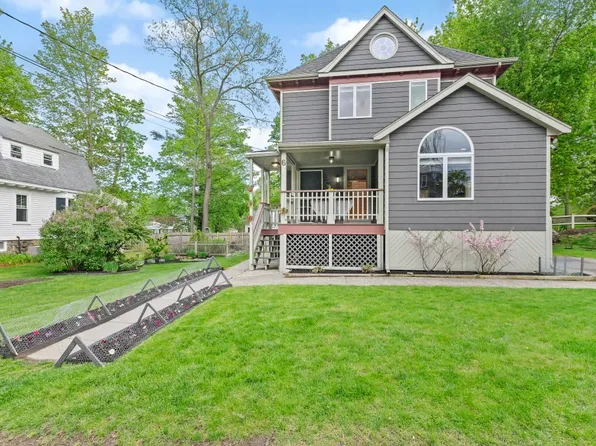 6 Highland Ave, Wakefield, MA 01880