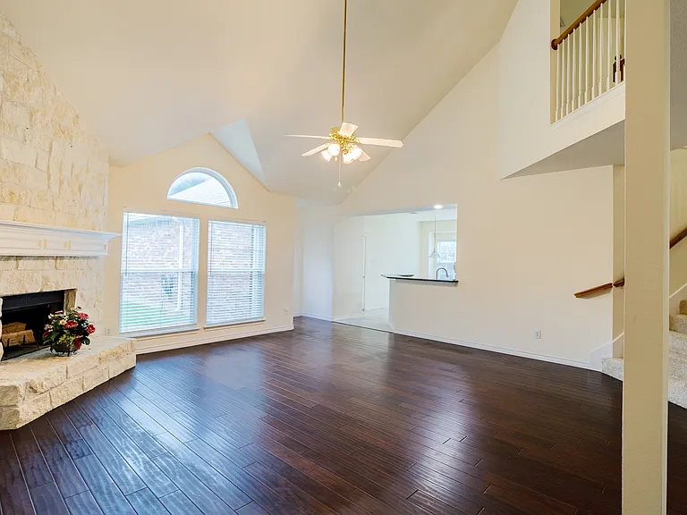 103 Westminister Ave — Photo 16