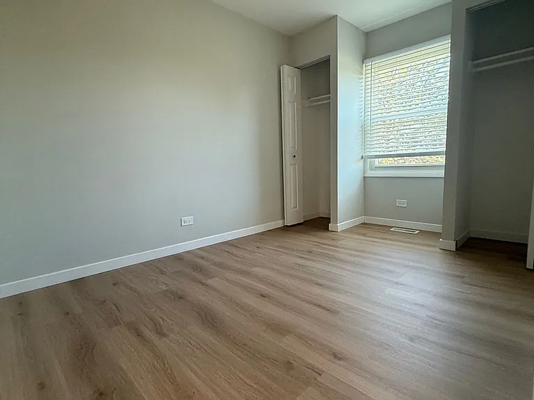 1312 Kingsbury Dr #B — Photo 5