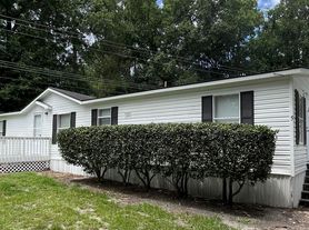 Pinewood Mobile Home Community